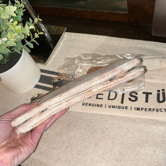 NWT Bed Stu Leather Cadence Wallet Wristlet Crossbody Nectar Lux MSRP $175 - Picture 6 of 16